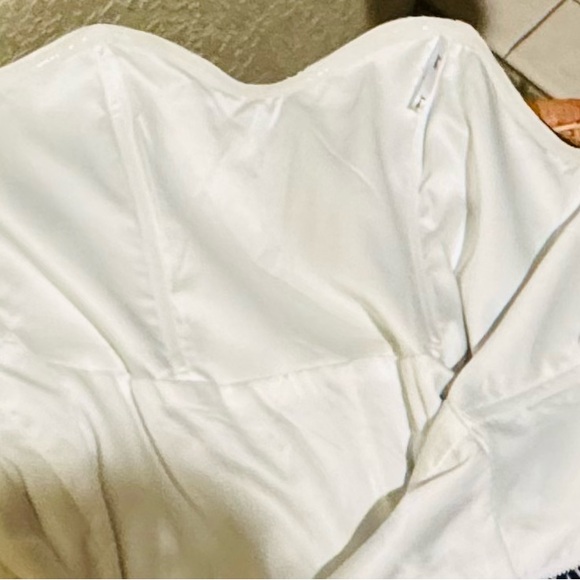 NWT white and blue jumpsuit...never worn and in excellent condition... - Picture 5 of 8